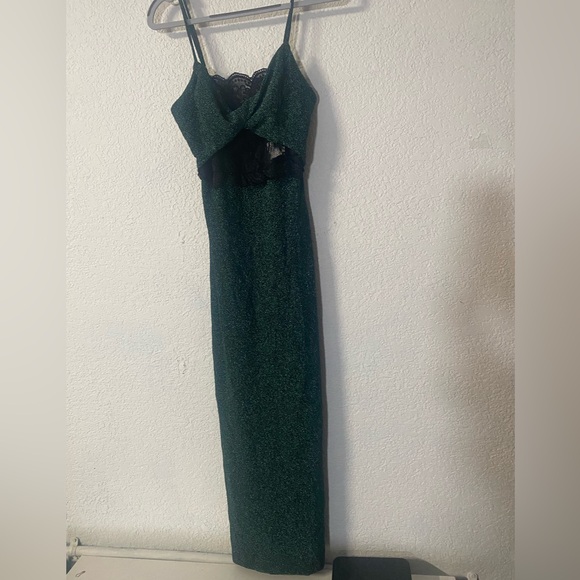 Current Air NWTGreen Midi Dress with a twist Feont and Black Lace inset Detail M - Picture 3 of 8